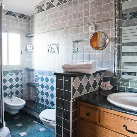 Hotel Atrachjata Aleria (Corsica)