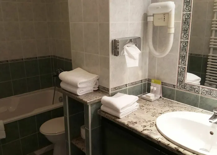 Atrachjata Hotel