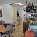 Atrachjata Hotel