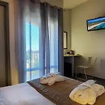 Atrachjata Hotel