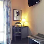 Atrachjata Hotel 3*