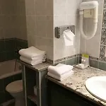 Atrachjata Hotel