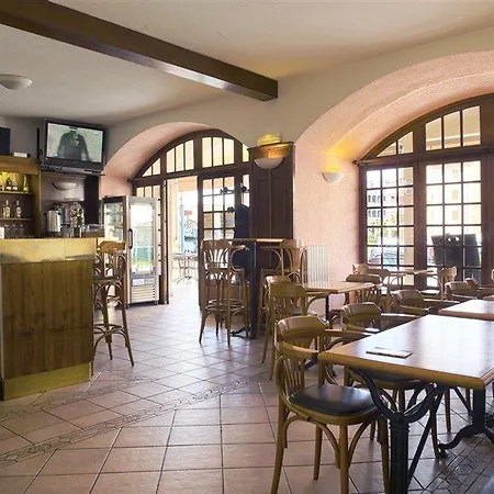 Atrachjata Hotel Aleria (Corsica)