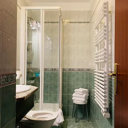 Atrachjata Hotel 3*