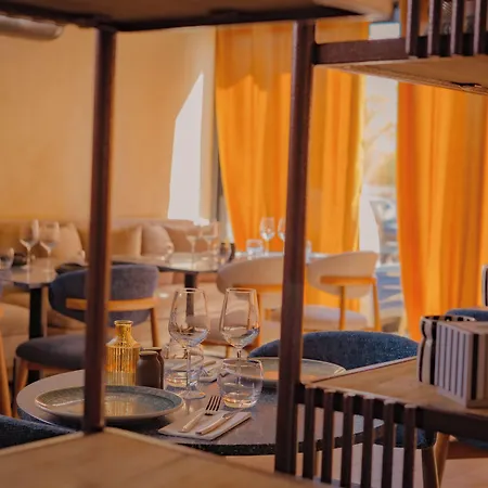 Atrachjata Hotel