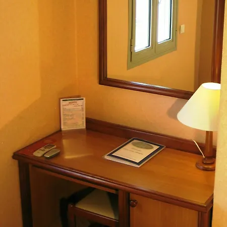 Hotel Atrachjata Aleria (Corsica)